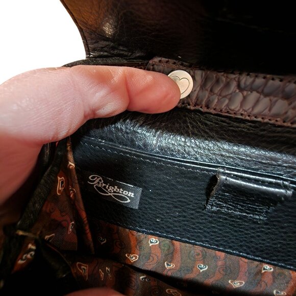 Brighton Crocodile Embossed Leather Crossbody Purse With Silver Accents & Adjust - Picture 7 of 7